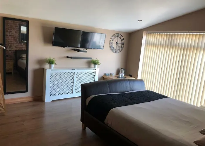 Lakeland Guest House